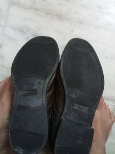 100% Leather Shoes