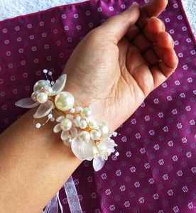 Floral Pearl Bracelet