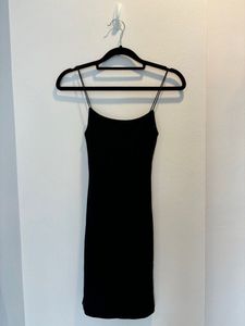 zara fitted dress in black ☻