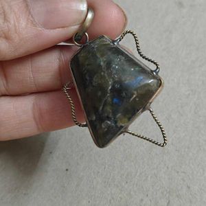 Labradorite Pendant