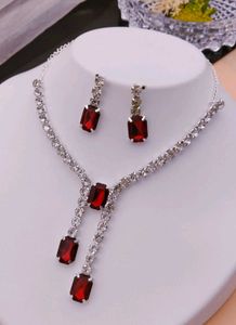 Fashion Necklace With Earrings Set