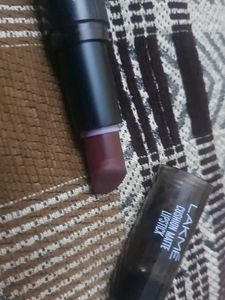 Lakme Cushion Matte Lipstick - CB1
