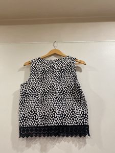 Black And White Dotted Sleevless Crop Top