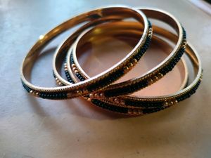 Black Beads bangles Set -4
