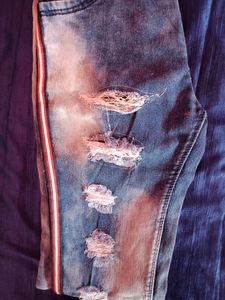 Trending Stylish Scratch Jeans 👖