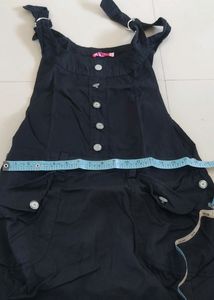 Gorgeous short black dungaree with inner top