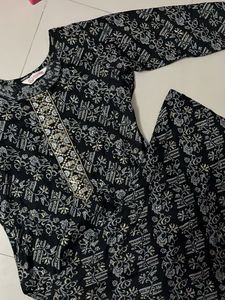 Black Kurti