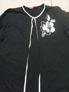 Chic Black Floral Cardigan