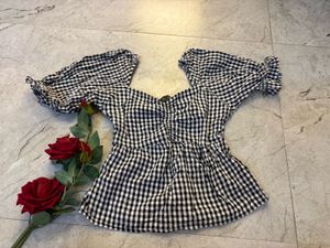 Gingham Puff Sleeve Top