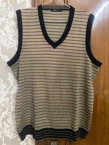 Cut Sleeves Woolen Sweater For Men