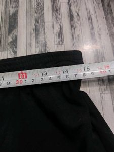 Nike Black Shorts 🧡