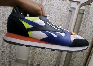 NEW REEBOK SHOES- MEN !!