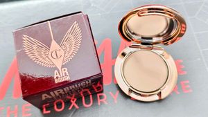 Charlotte Tilbury Air Brush Magic Compact