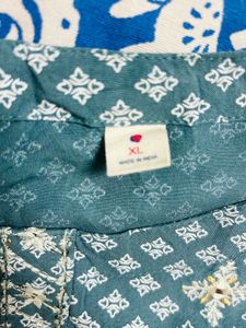 Teal Elegance Printed Kurti 🌸