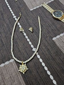 Pearl Necklace &amp; Earring Set