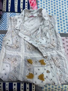 Trendy Sleeveless Crop Top