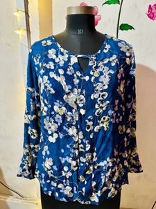Blue Floral Top L