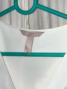 H&amp;M Women White Solid V-Neck Blouse