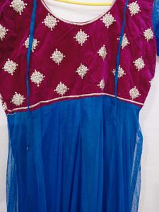 Elegant Blue Embroidered Kurta