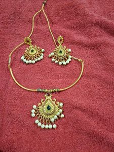 Gold-Tone Necklace &amp; Earring Set
