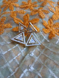 Ad Earings Partywwar