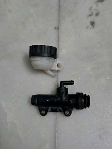 KTM Duke 200 BS3, BS4 Rear Master Cylinder