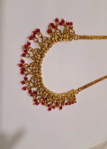 Elegant Gold Necklace