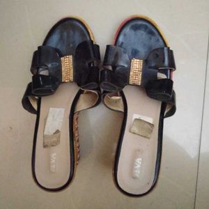 Black Wedges