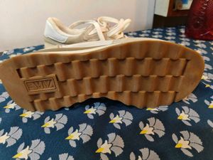 Zara Sneakers - Stylish &amp; Comfy