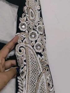 Black-white Embroidered Sleeved Kurta