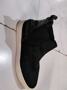 H&amp;M chelsea Boots Black Velvet Size 41