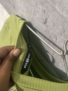 Green Ribbed Tie-Waist Crop Top