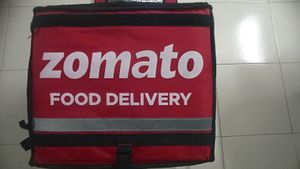 New Zomato Hot And Cool Bag
