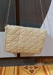 Stylish Begs Zara Golden 💕💕👌