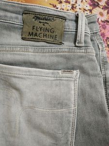 Men&#39;s Jeans