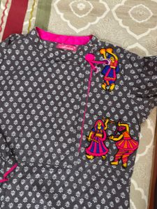 Gray Ethnic Print Kurta with Tassels