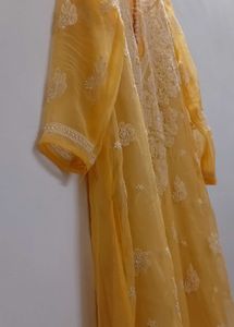 🌼Sunshine Yellow Chikankari Embroidered Kurti🌼