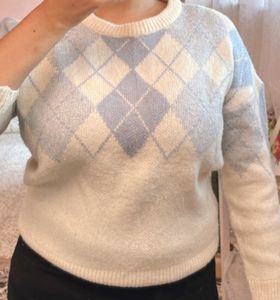 🤍🤍It’s a beautiful Winter Wear With Rich Color P