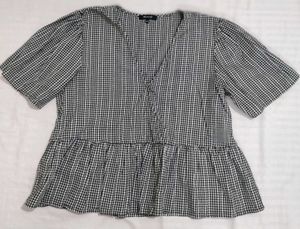 Black/White Gingham Top