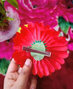 Woman Flower Yellow &amp; Red Clip 💛♥️