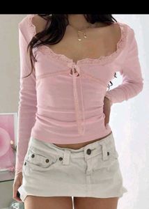 🎀NewMe Light Pink Lace Fitted Top🎀