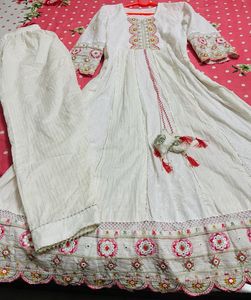 Beautiful Party Wear Suit