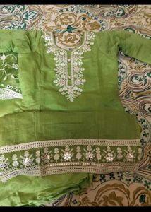 Elegant Green Embroidered Kurta Set