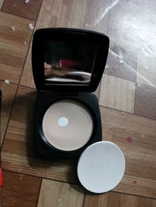 Elle 18 Compact Powder And BB Cream Combo