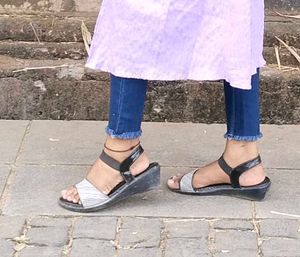 Stylish Black Heel Sandals