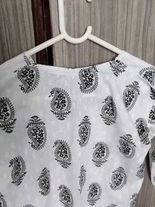 White Printed Cotton Kurti – Brand New