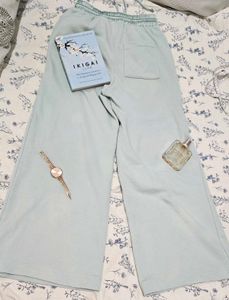 H&amp;M Pleat Detailed Flared Joggers
