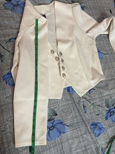 Short Blazer