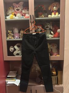 Black Skinny Jeans (High Rise)