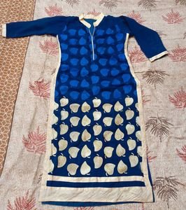 Blue & Gold Leaf Print Kurti